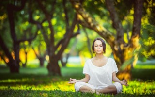 体育足彩网：厄德高远射造致命威胁，桑切斯神扑力保客场一分