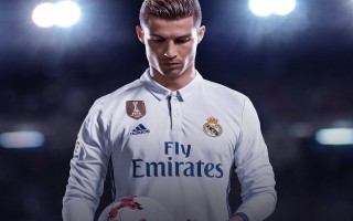 体育足彩网：粉色奇迹！2025欧冠之夜现整理衣服的乖乖，巨星绝杀引爆全网