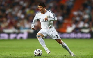 体育足彩网-撕裂伯纳乌天空的闪电，姆巴佩的抉择与错失的19座奖杯