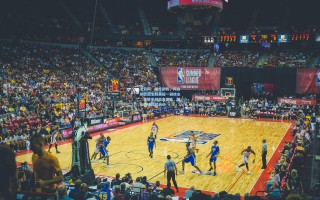 足彩网：深度剖析，阿森纳欧冠全胜英超一骑绝尘，曼联承担阻击使命，国米曼城伺机而动