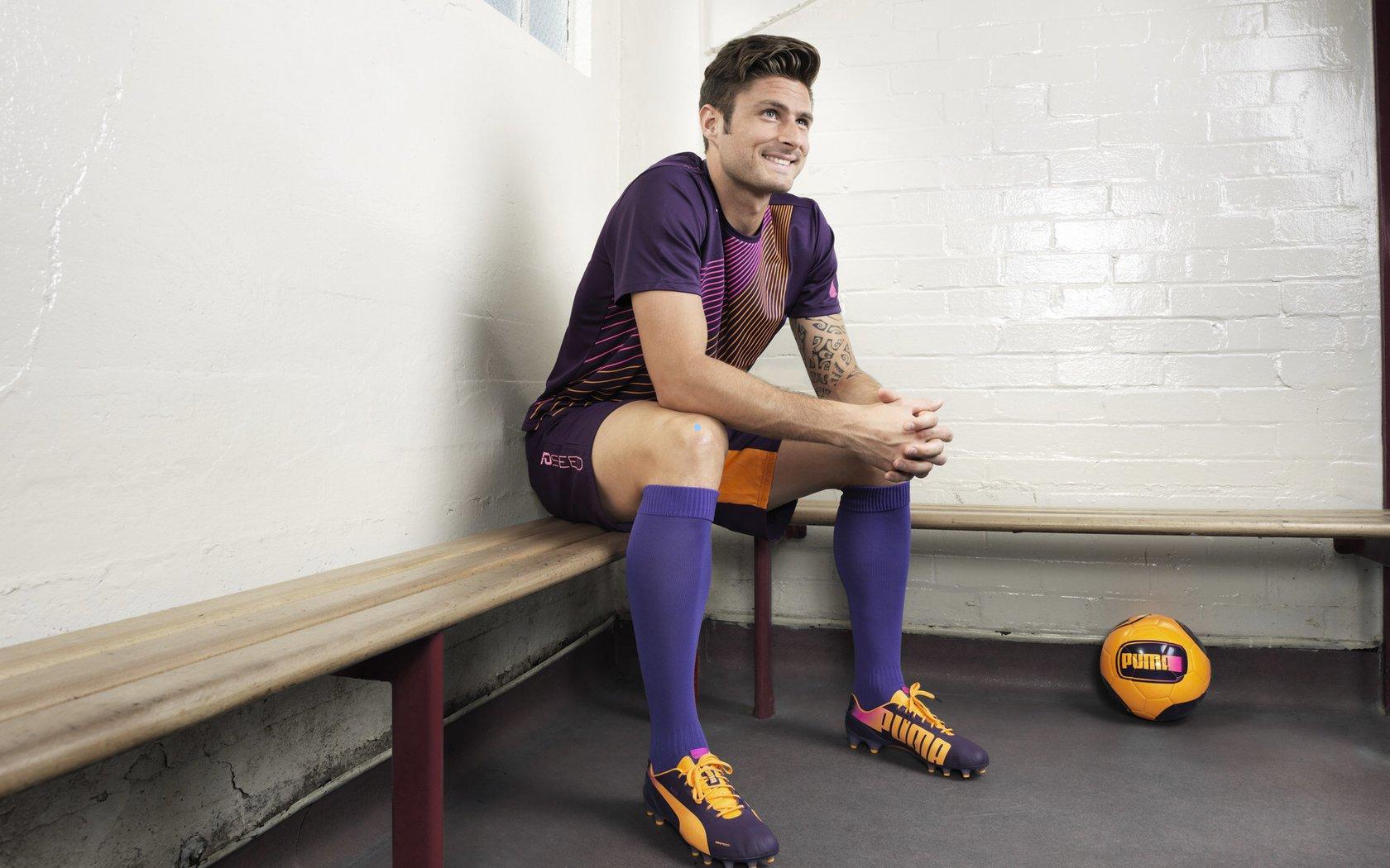 中国足彩竞彩网：隐痛中的英雄，因卡皮耶带伤拼完全场，肩膀伤痛无人察觉-第3张图片-中国足彩网-国家体育总局体育彩票管理中心官方网站